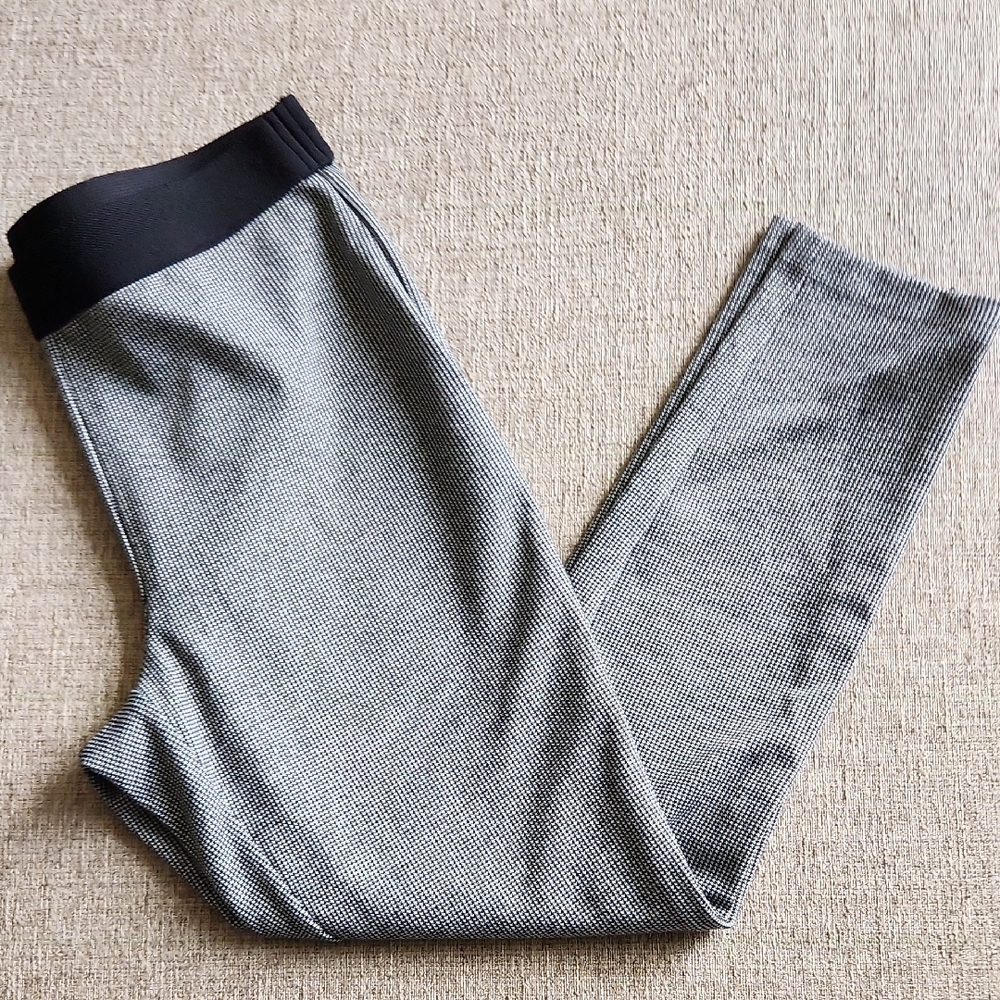 TALBOTS SIZE 8P HOUNDSTOOTH PULL ON PANTS
